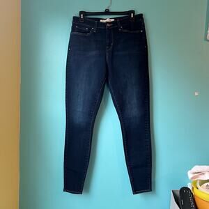 Signature by Levi Strauss Gold Label Denim Jeans Size 32 x 32 mid rise skinny